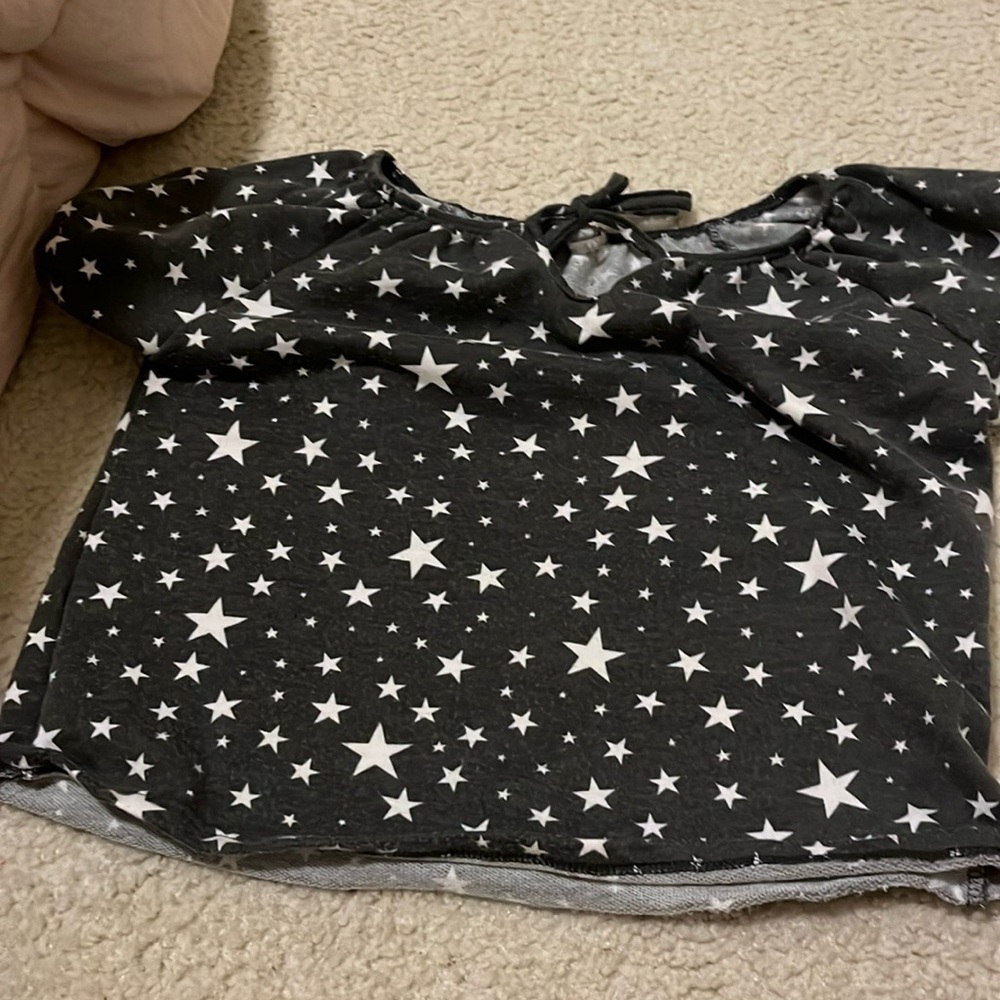 perfect condition, worn lightly, really cute star shirt, size xs women